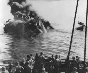 Sid Harris photo of AO-59 sinking